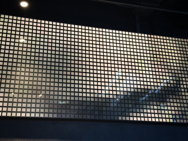 Auge aus der Ausstellung „DARK MATTER“