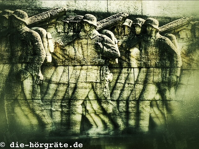 Ausschnitt aus dem Hamburger Kriegerdenkmal am Dammtor