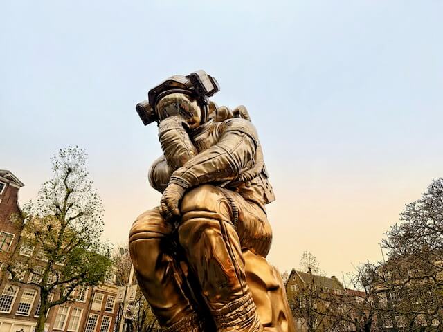 Joseph Klibanskys Bronze-Skulptur „The Thinker“