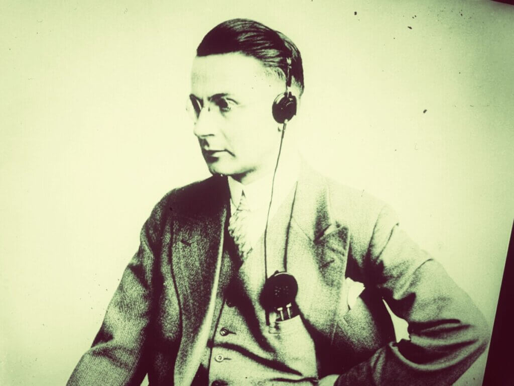 Foto aus Rainer Hüls Buch „Die Hand am Ohr“