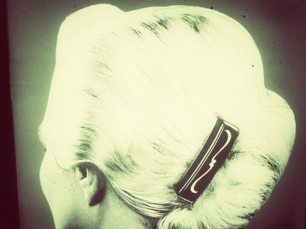 Illustration zum Artikel „Wer schreibt, bleibt. Abschied vom Verleger, Journalisten und Autor Rainer Hüls“ auf die-hörgräte.de